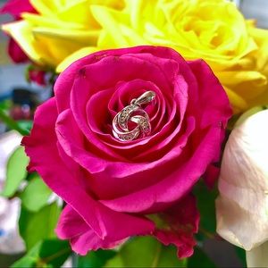 Diamond and Sterling Silver Necklace Pendant🌷🌷🌷